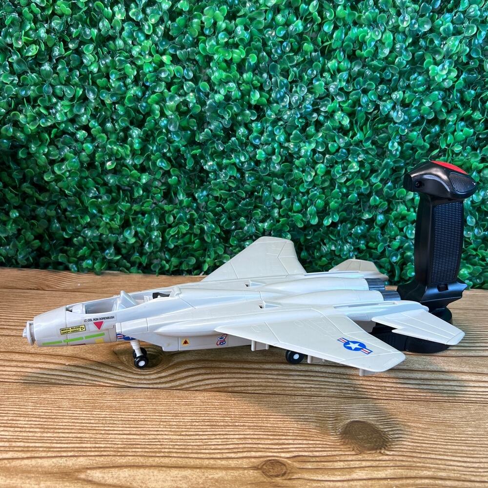 Hasbro 1989 Flying Fighters F-14 Tomcat Jolly Roger VF-84 Sounds Work Vintage